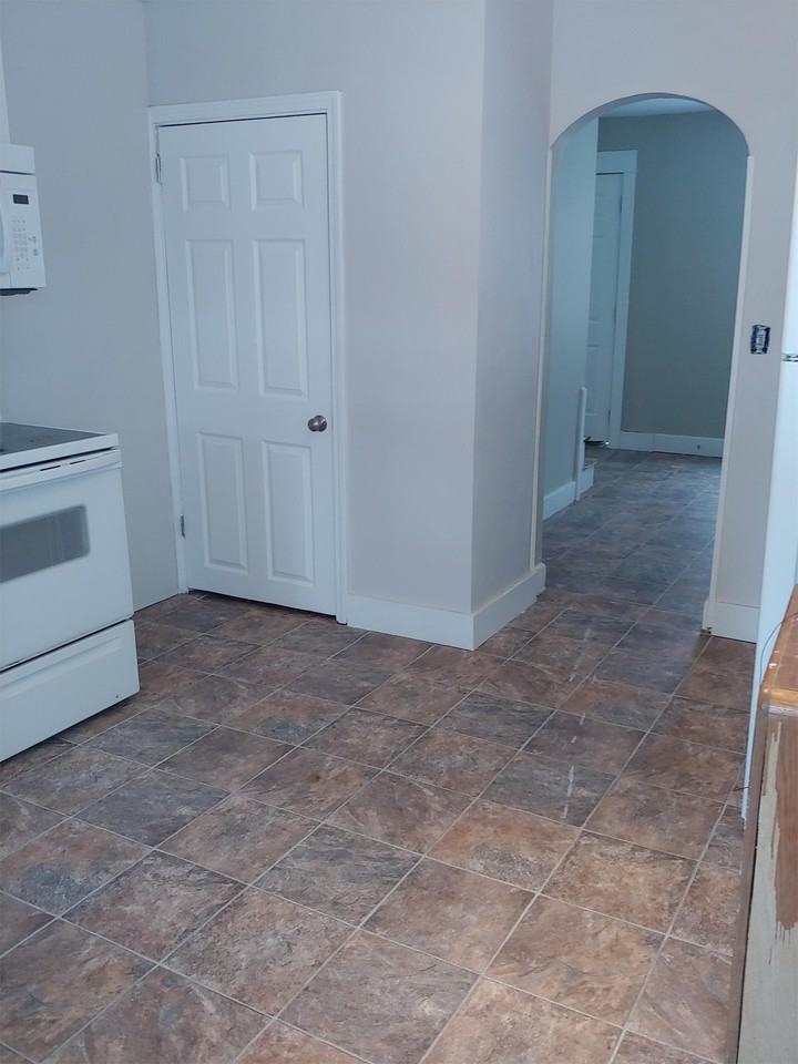 532 Vernon St #1 - Photo 5 of 45