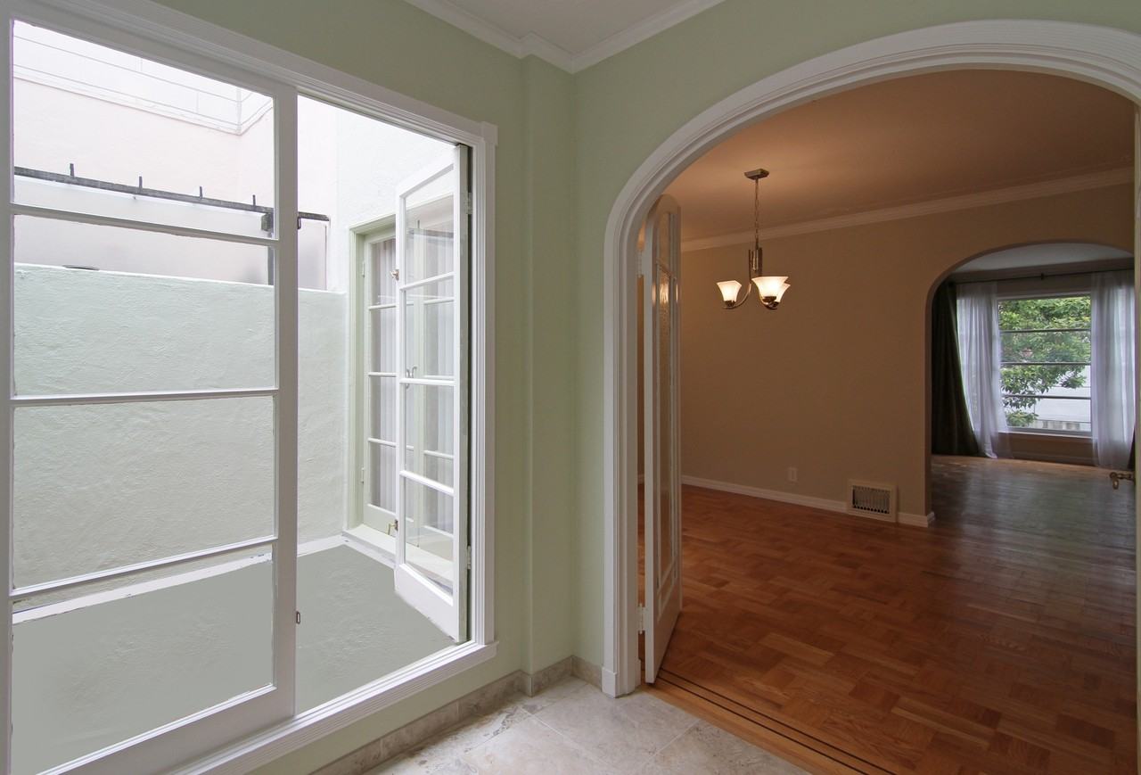 211 Masonic Ave - Photo 3 of 8