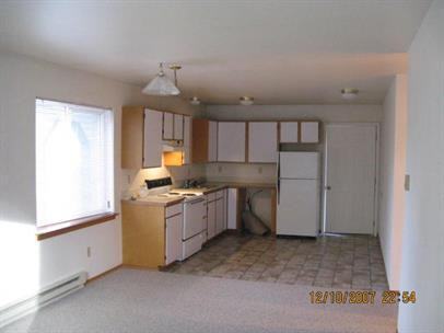 Fairwood Court Apartments - Photo 2 of 5