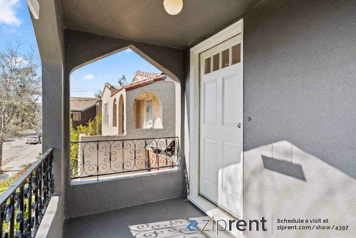 3154 Wisconsin St - Photo 2 of 19