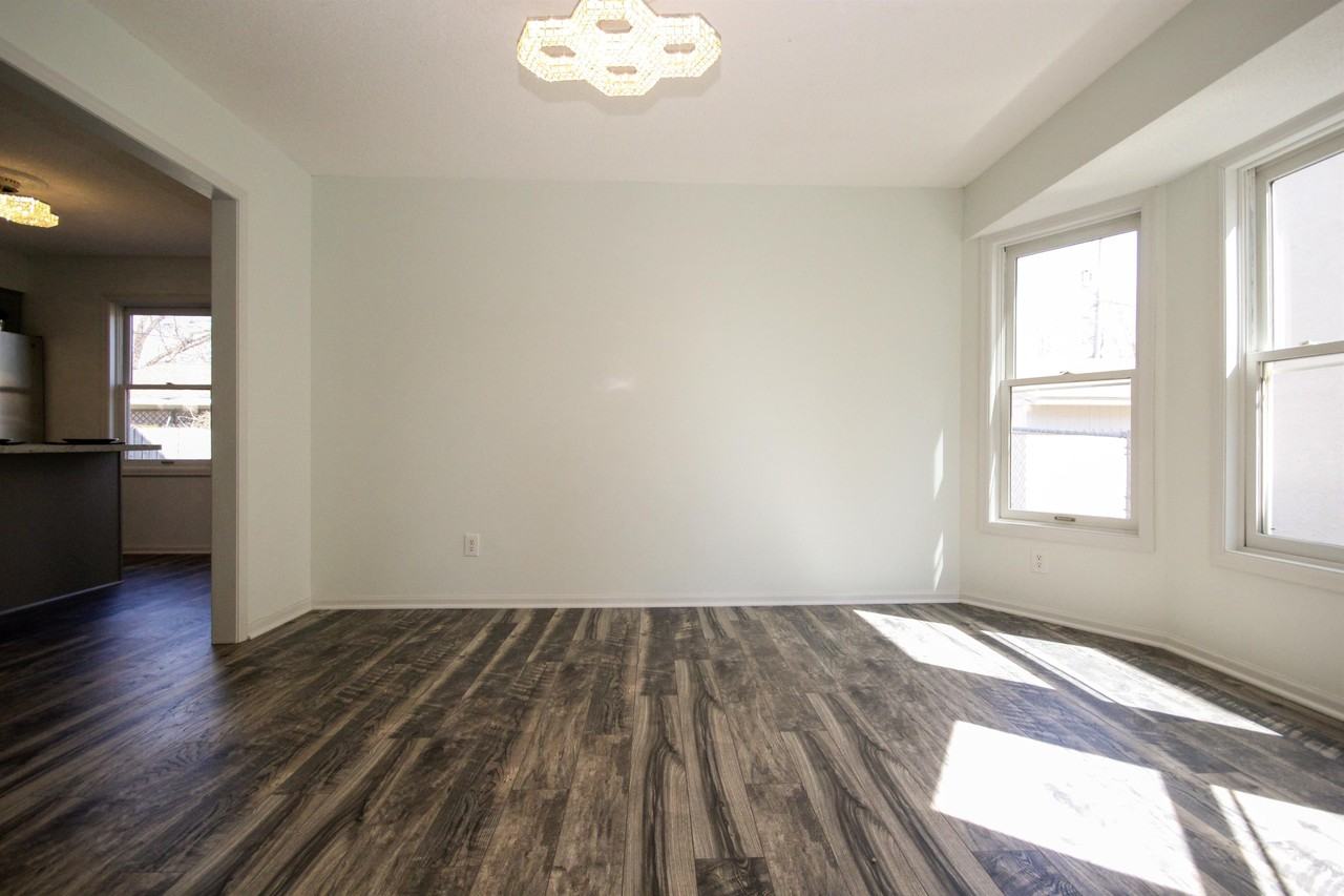 637 19th Ave Ne #1 - Photo 7 of 31