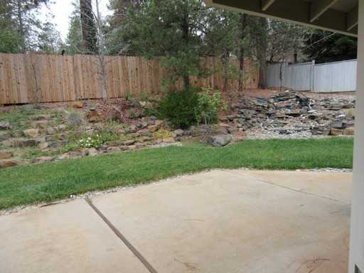 1973 Hillpark Ln - Photo 2 of 10