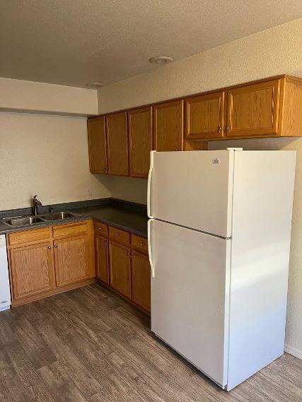 321 W Coral Dr - Photo 3 of 12