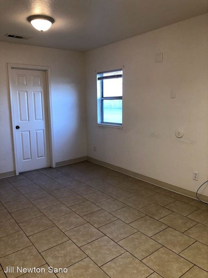 6527 Avenue 384 - Photo 2 of 7