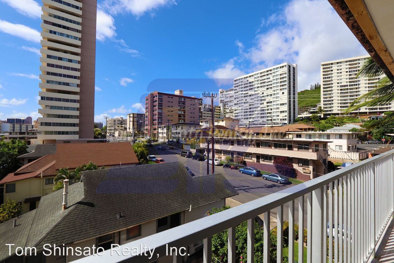Victoria  Towers 1420 Victoria St. #604 - Photo 2 of 15