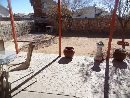 12102 Tower Hill Dr - Photo 2 of 25