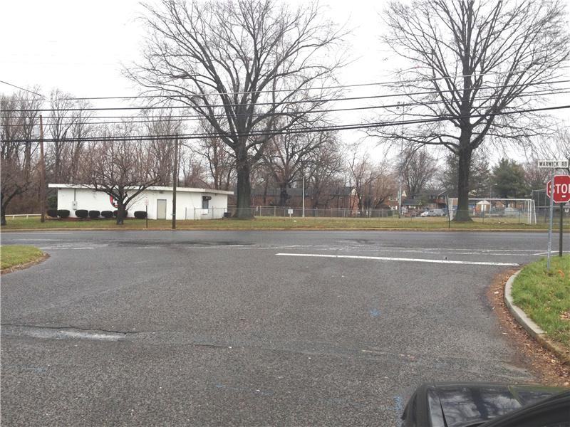 1 Beverly Ln - Photo 2 of 17