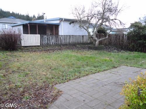 1238 N Elliott St - Photo 3 of 3