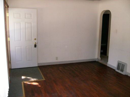 87 Herbert St SW - Photo 2 of 7