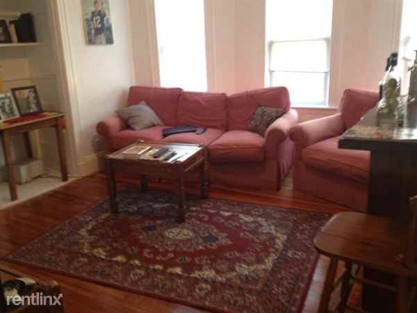 162 Kelton St - Photo 3 of 4