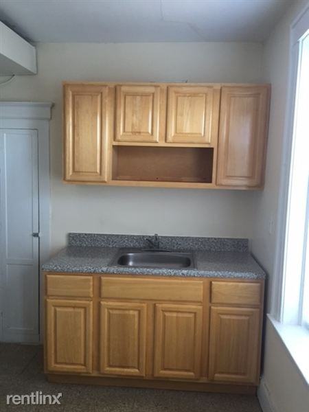 291 Norton St - Photo 2 of 5