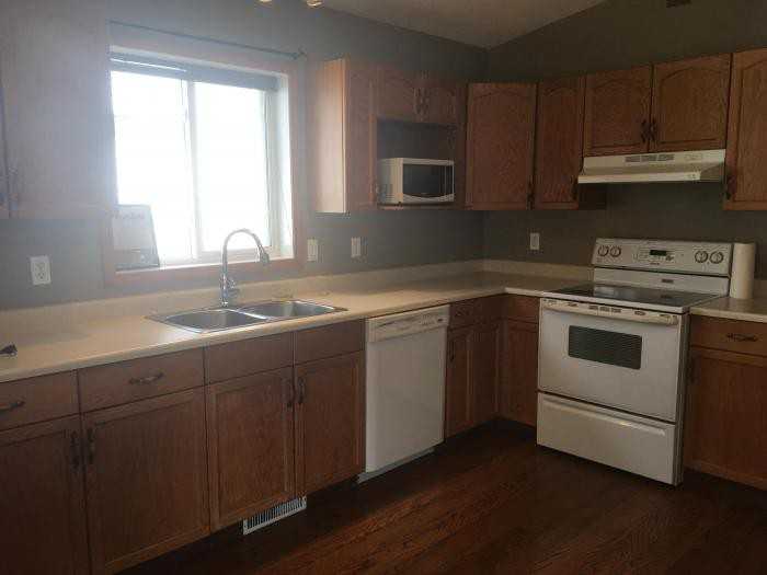 12438 96a St - Photo 3 of 10