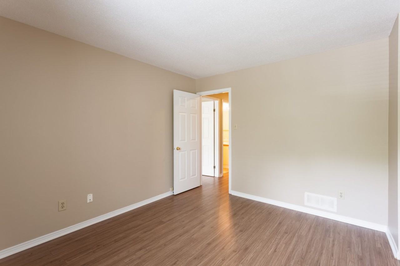 110G Twyford St - Photo 3 of 14