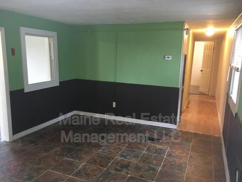 50 Hill St - Photo 2 of 12