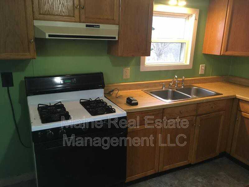 50 Hill St - Photo 3 of 12