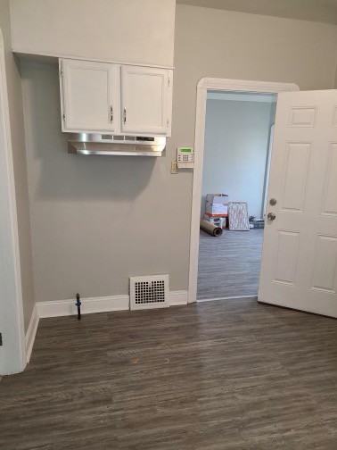 3740 East 151st Street #Up - Photo 3 of 12