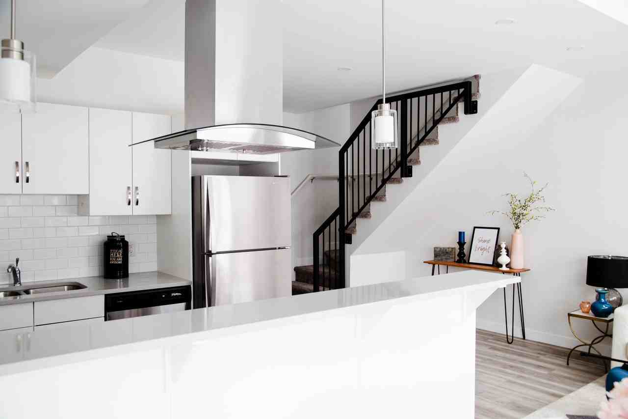 757 Jubilee Apartments in Lord Roberts, Winnipeg, MB R3L 1P7 Zumper