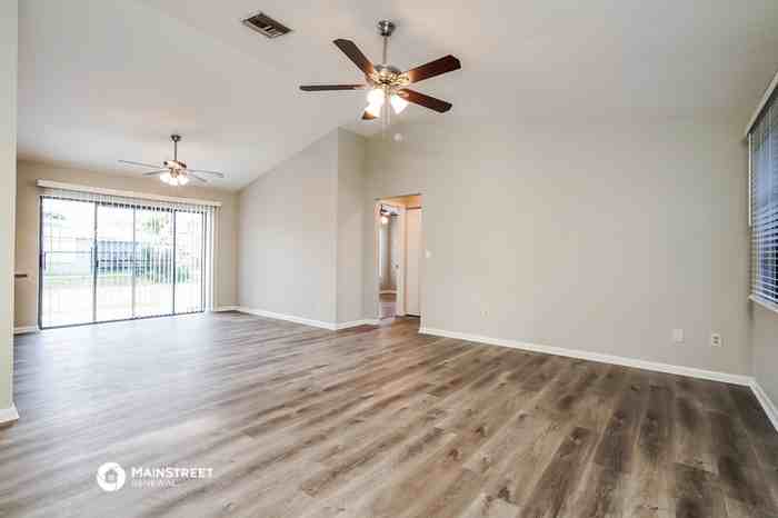 116 Jayside Ln - Photo 3 of 16