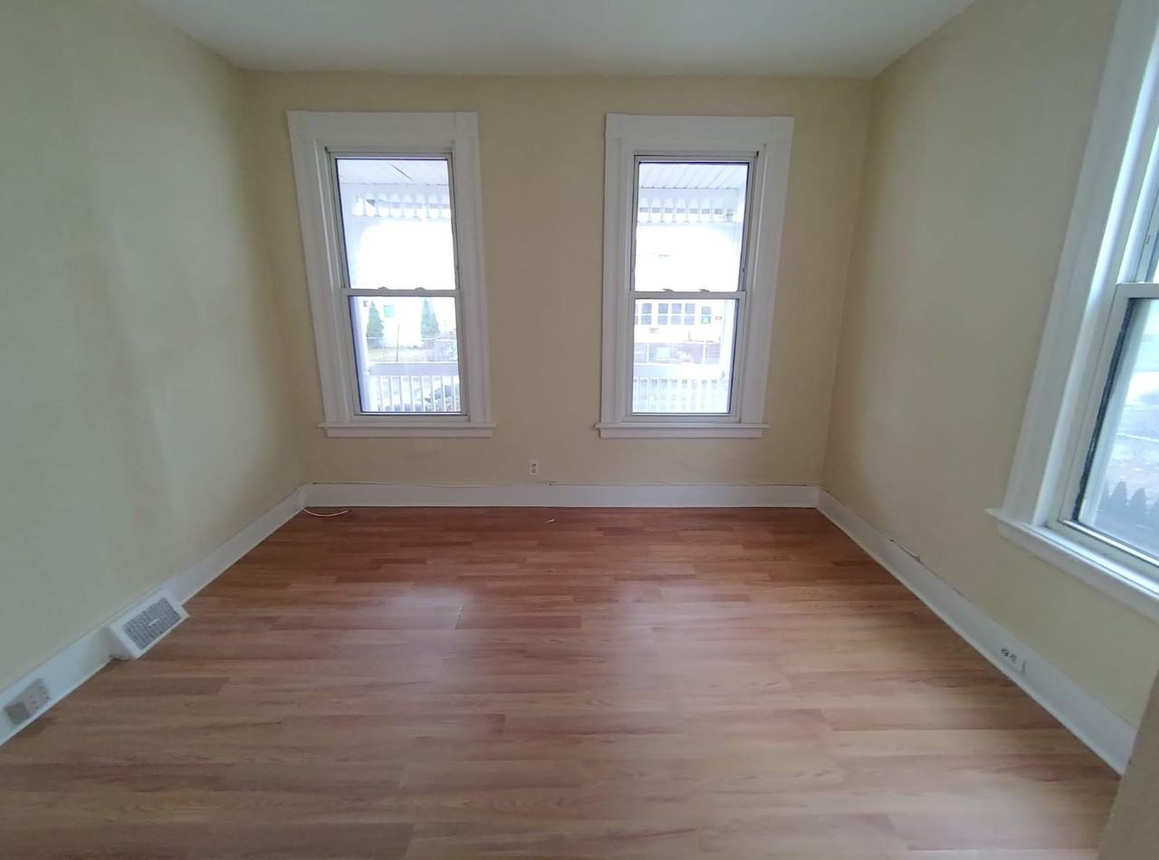 241 West Ivy Street 1L, New Haven, CT 06511 2 Bedroom Apartment for