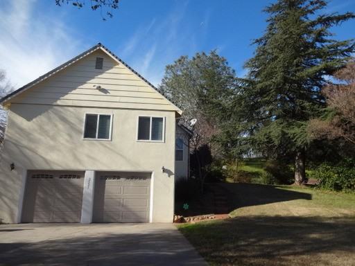 2525 Gage Ln - Photo 2 of 24