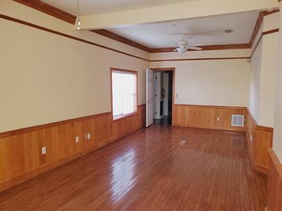 938 EG Miles Parkway - Photo 2 of 10