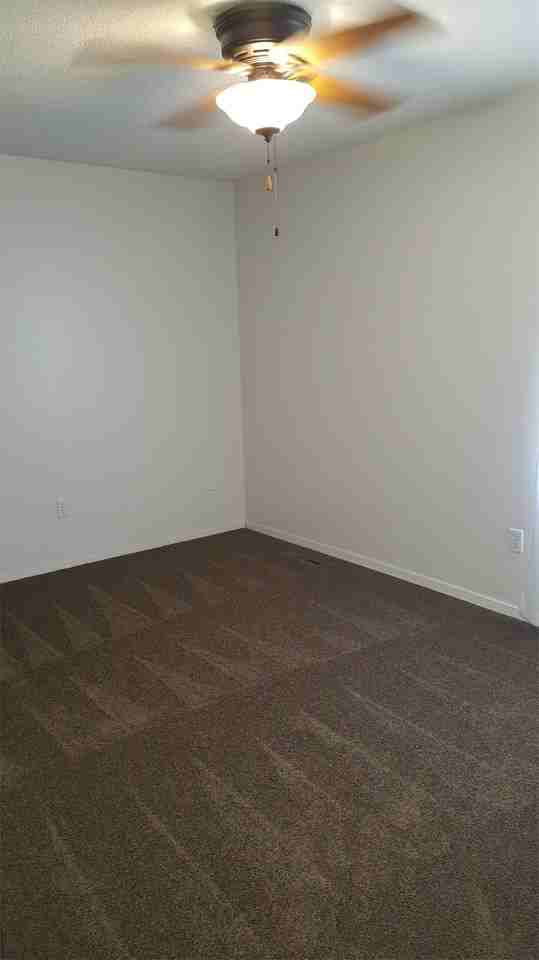 3607 E 42nd St #1 - Photo 5 of 15