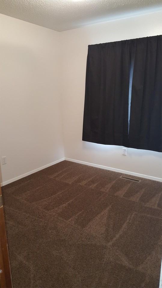 3607 E 42nd St #1 - Photo 6 of 15