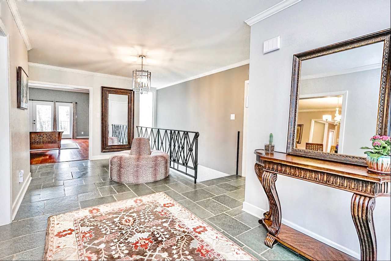 200 Edgecombe Rd #1 - Photo 3 of 48