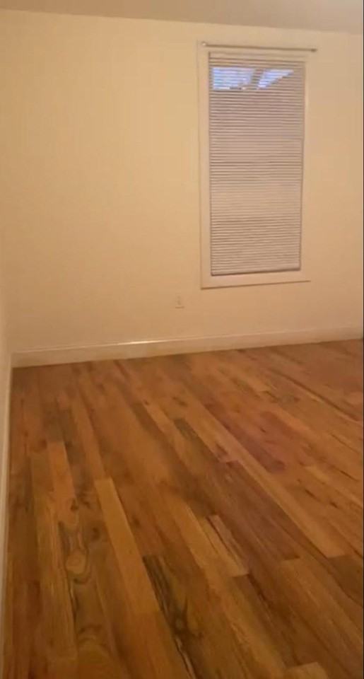 1710 Tenbroeck Avenue 1 floor - Photo 3 of 8