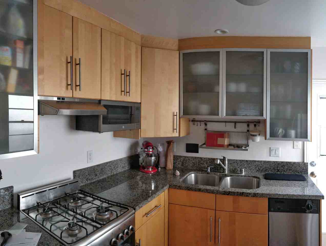 1030 5th Street #B - Photo 3 of 7