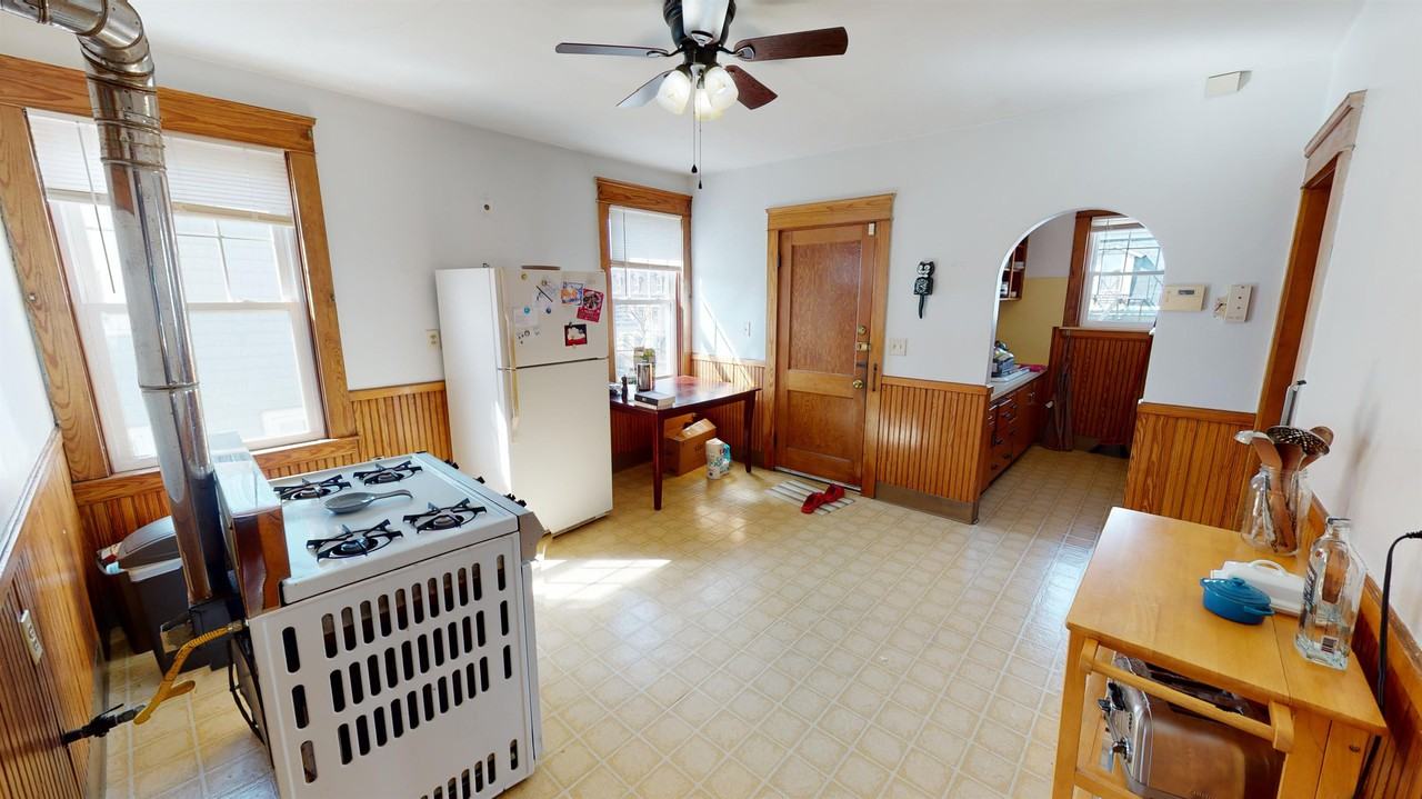 117 Grove StreetApt 3 #3 - Photo 3 of 18