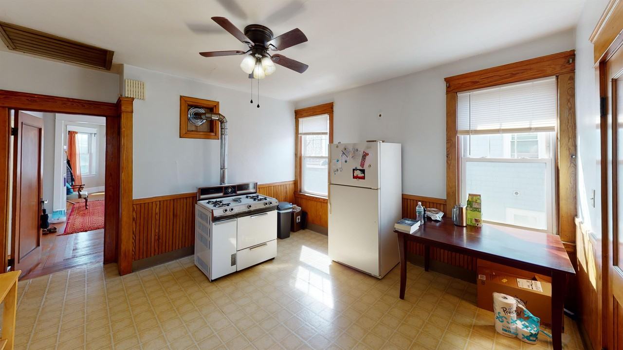 117 Grove StreetApt 3 #3 - Photo 4 of 18