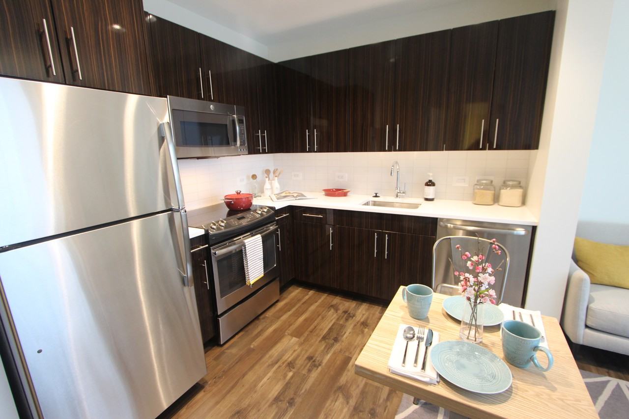 Western Avenue - Photo 2 of 4