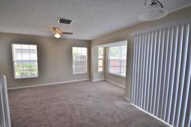 9313 Daney St - Photo 3 of 12