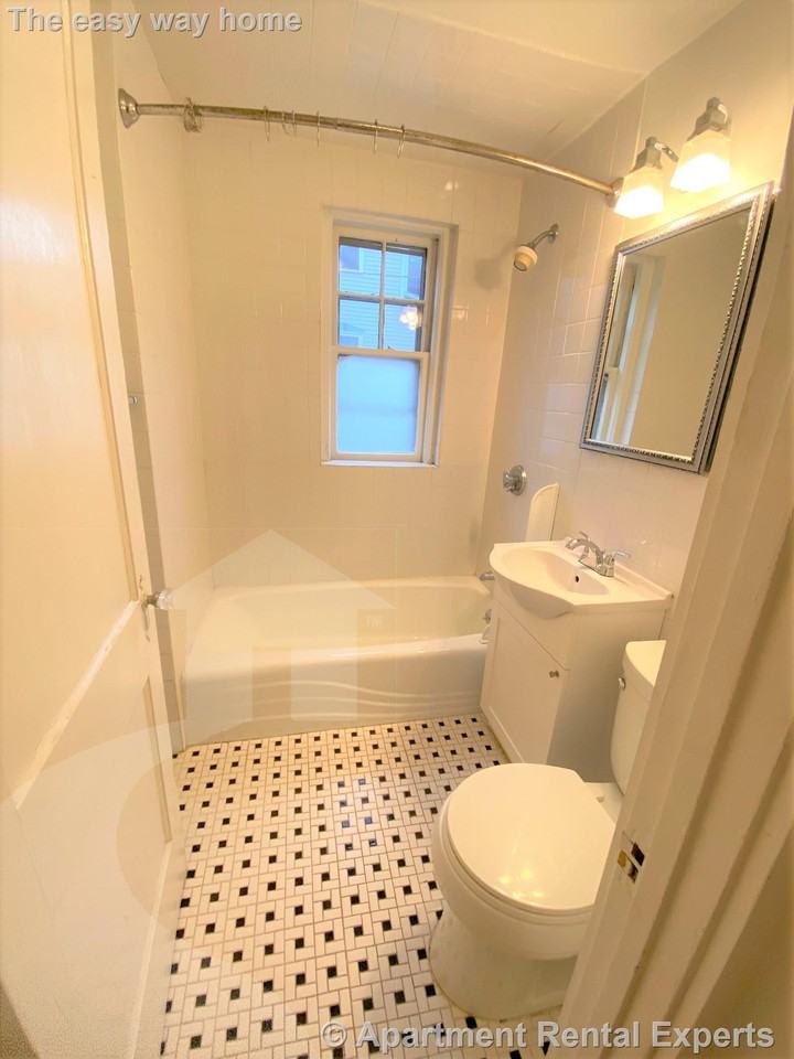 168 Norfolk St #2 - Photo 3 of 5