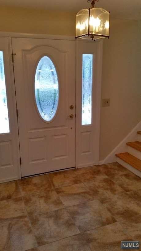 456 Patton Pl - Photo 3 of 12