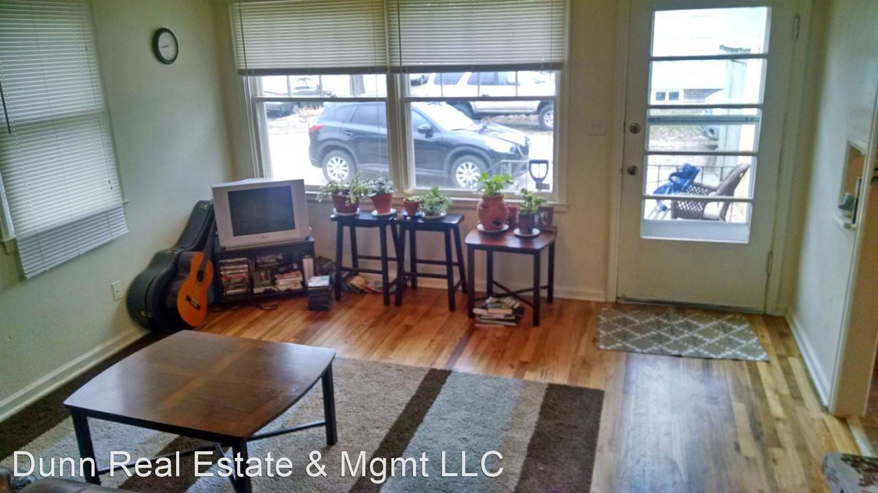 222-224 S Loomis - Photo 3 of 12