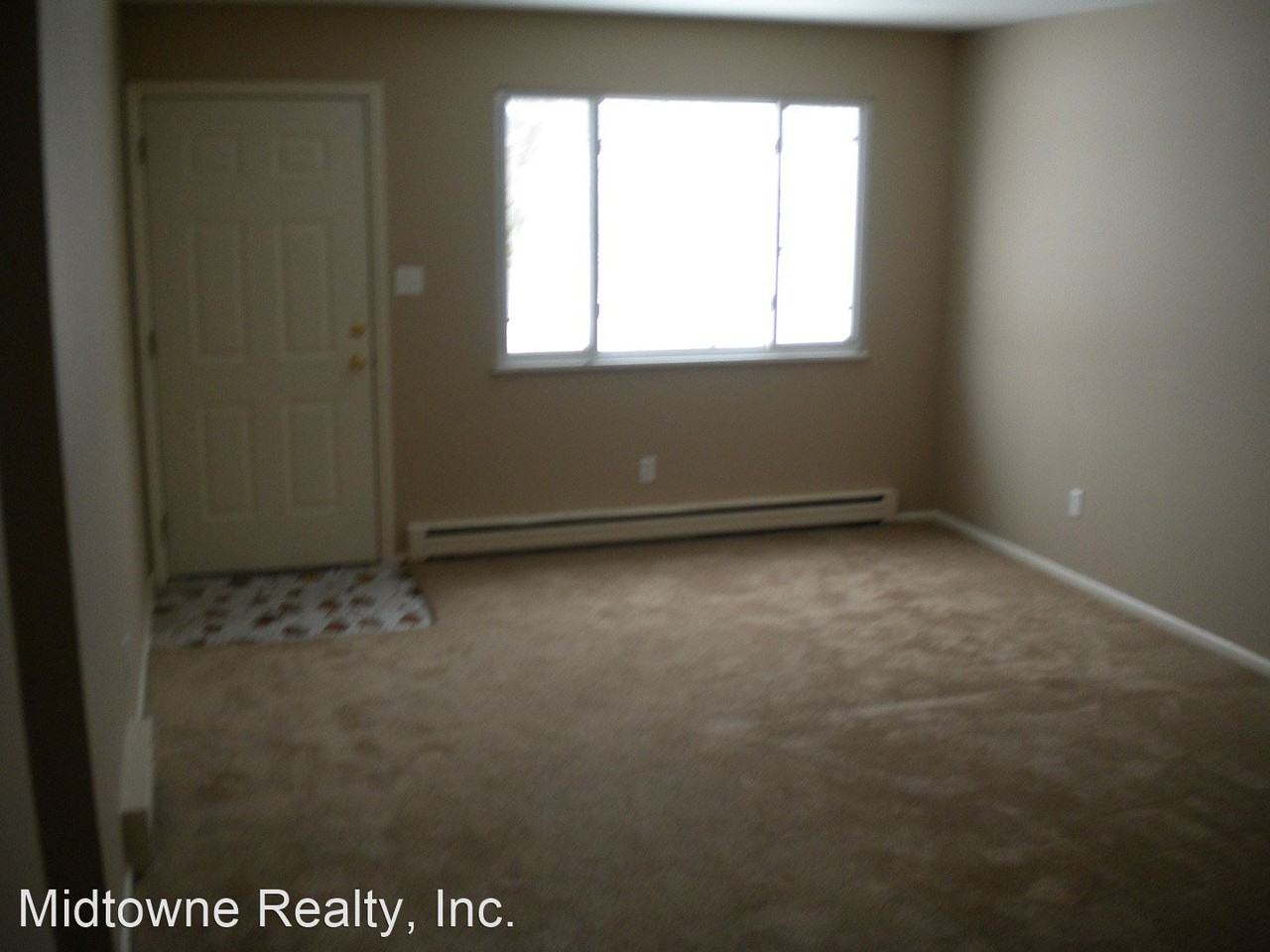 6126 Guild Dr - Photo 2 of 6