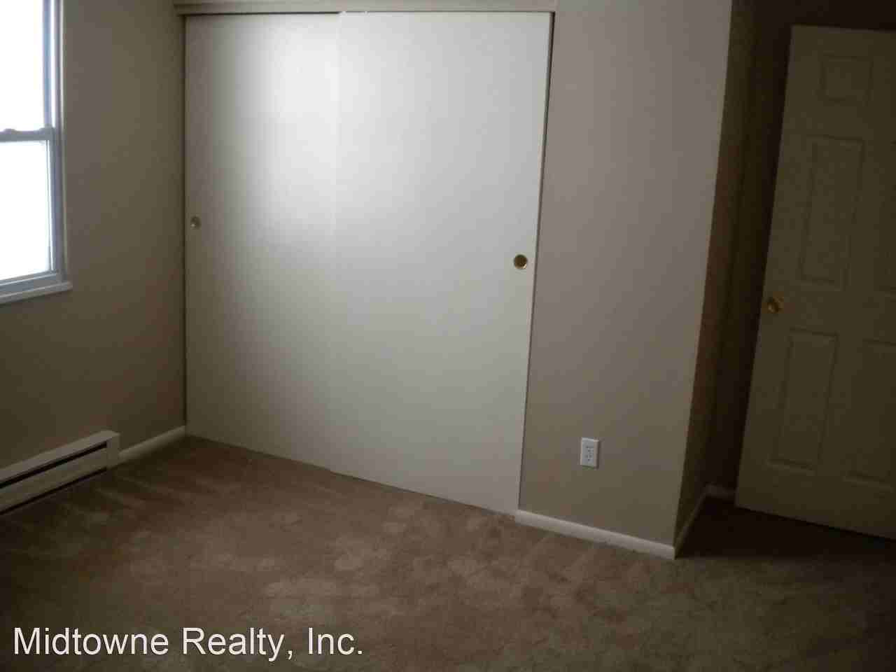 6126 Guild Dr - Photo 3 of 6