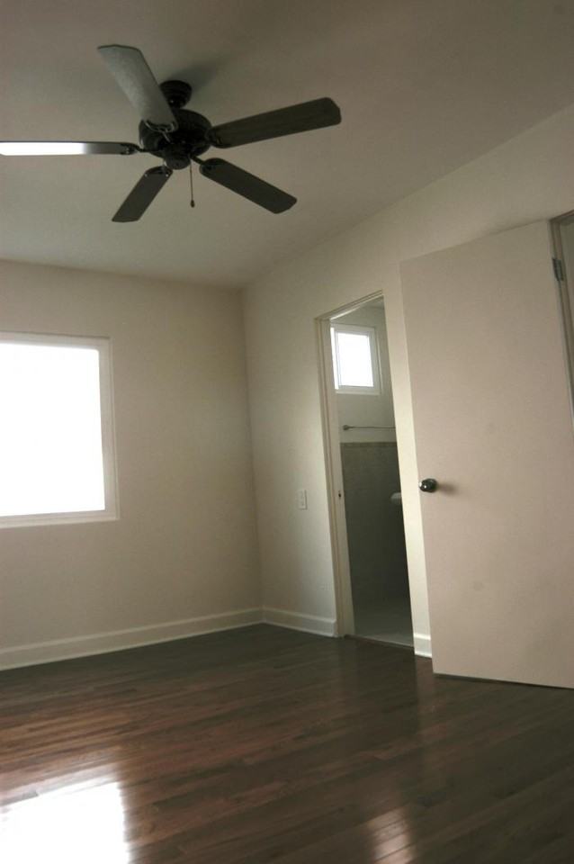 1028 3rd St - Photo 2 of 7