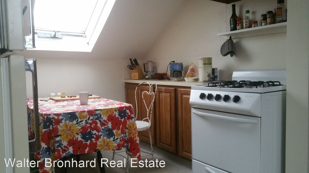 378 Benefit St. - Photo 3 of 7