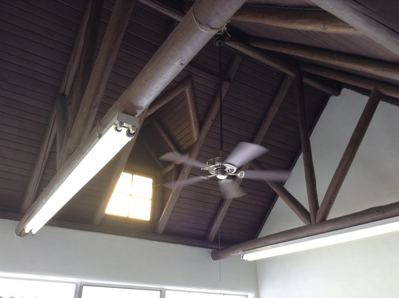 776 Sw 6th St - Photo 3 of 6