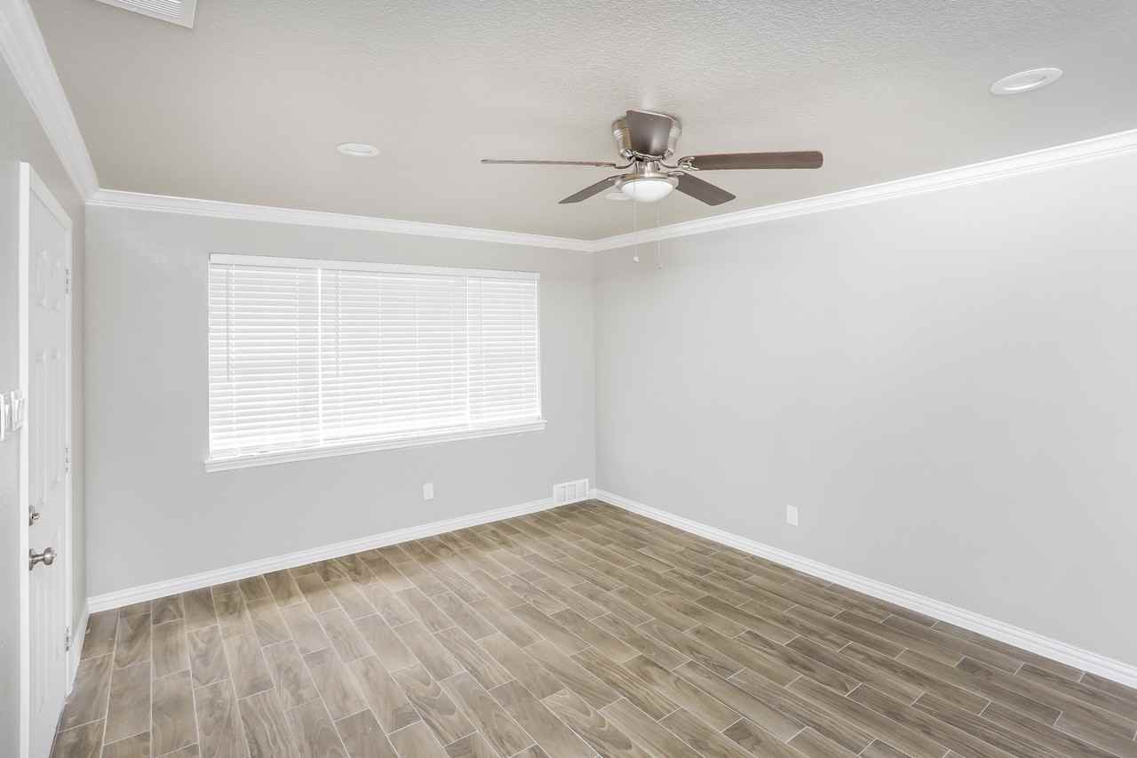 2315 Quinto Dr - Photo 2 of 14