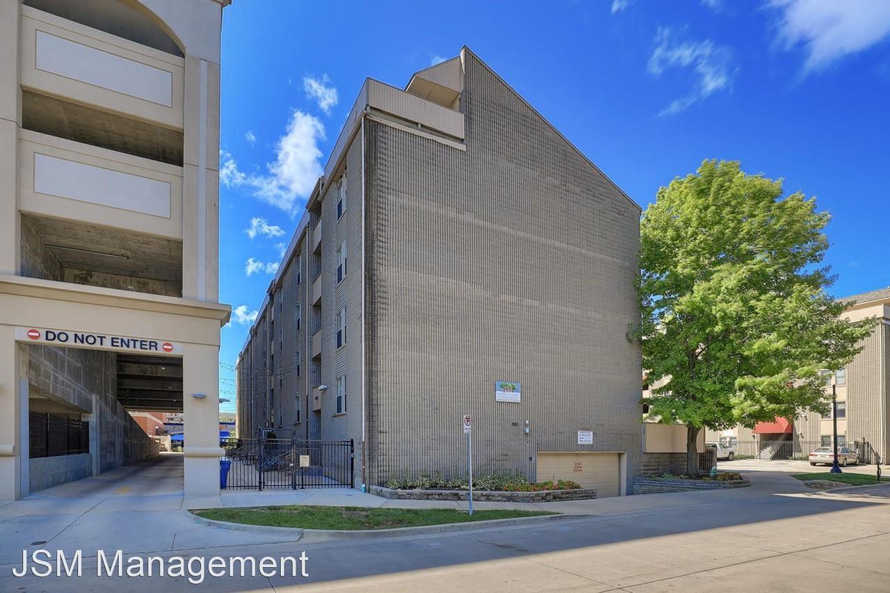 505 E Healey St Apartments in Champaign, IL 61820 Zumper