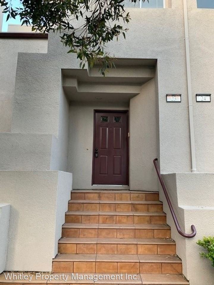 23 E Court Ln - Photo 2 of 17