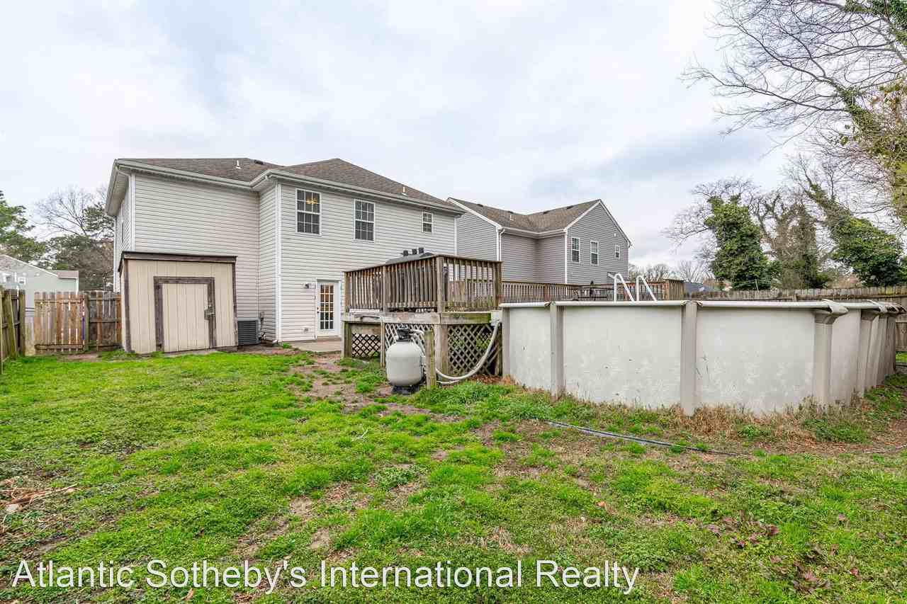 6508 Pugh St - Photo 3 of 50