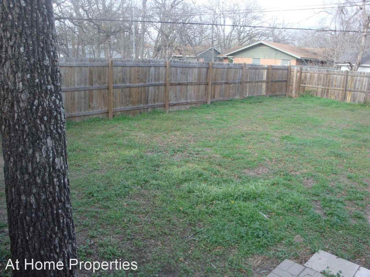 4005 College Main St - Photo 3 of 8
