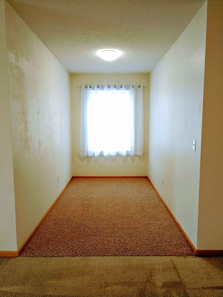 6925 100th Ave Se - Photo 3 of 6