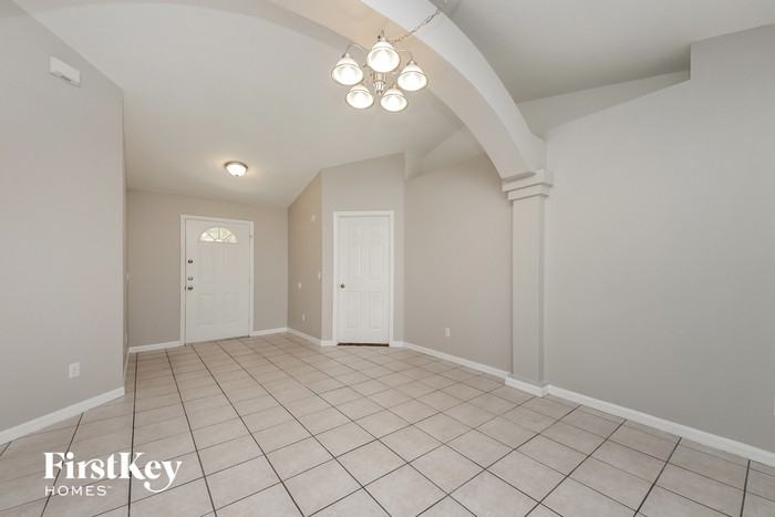 224 Quiet Oak Ct - Photo 3 of 15