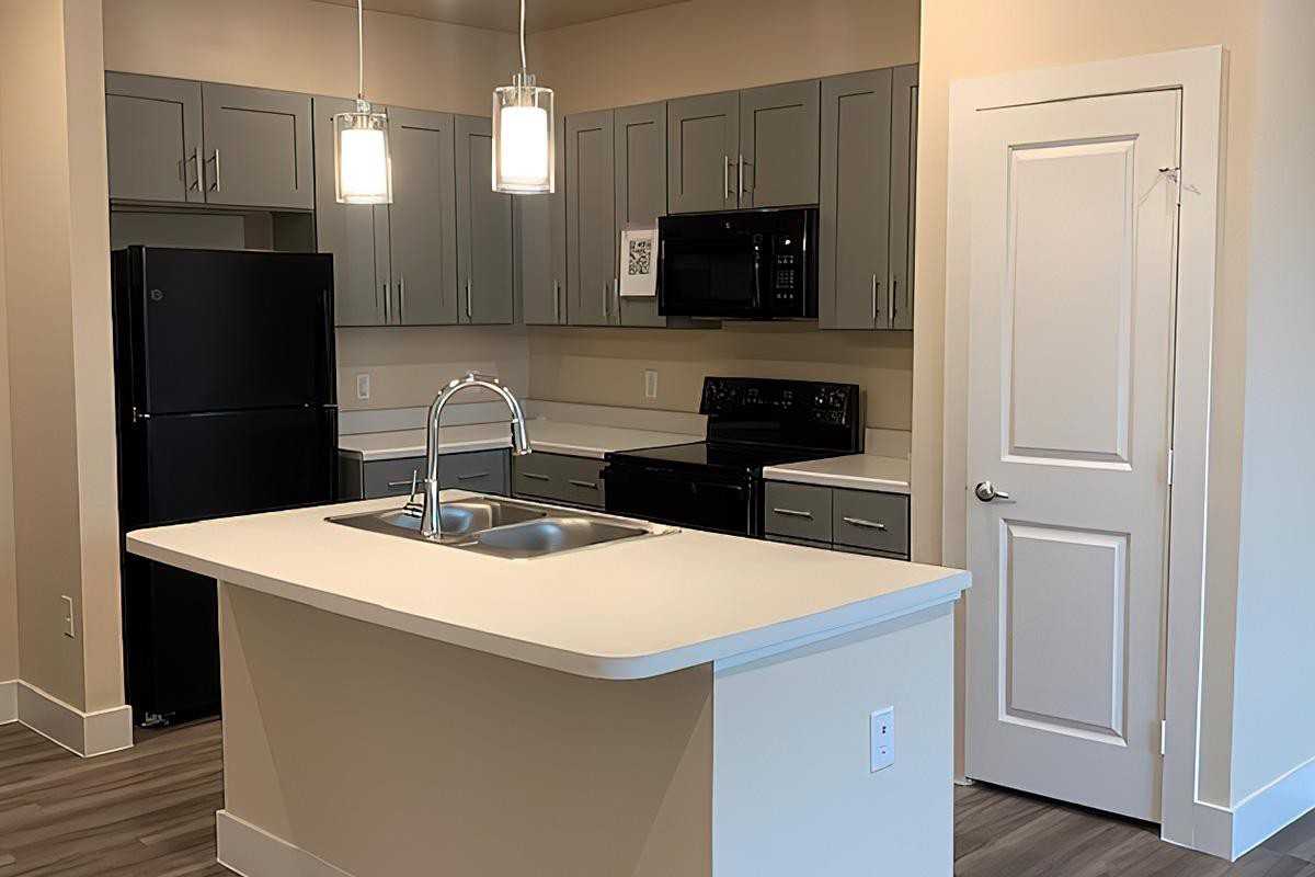 Patriot Park Apartments 701 13th 14th Street Connector, Plano, TX